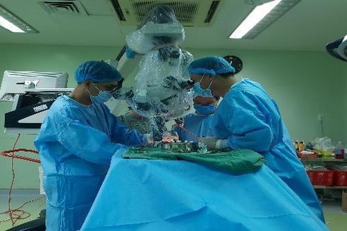 BVĐK TW Cần Thơ phẫu thuật thành công khối u màng não khổng lồ