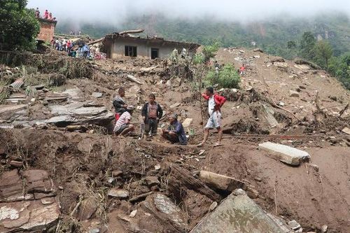 Nepal: Liên tiếp lở đất trước bình minh, hàng chục người chết và mất tích