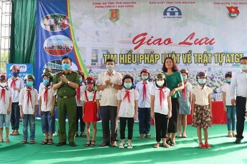 Trường Tiểu học Lê Văn Tám: Chú trọng công tác tuyên truyền về ATGT