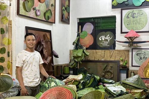 Nghệ thuật bất tận từ sen của chàng họa sỹ trẻ xứ Huế