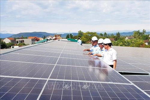 Điện mặt trời mái nhà vẫn chờ hướng dẫn thực hiện