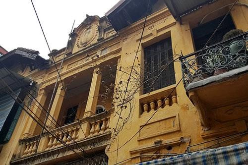 Bí ẩn về biệt thự gần 100 tuổi của đại gia nức tiếng phố cổ một thời