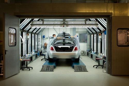 Rolls-Royce khôi phục lại hoạt động sản xuất hai ca với nguồn nhân lực không đổi
