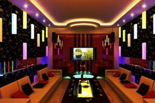 Bắt đối tượng xâm hại tình dục nữ nhân viên 15 tuổi của quán karaoke