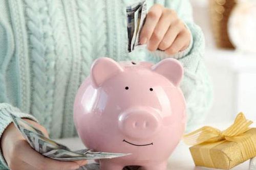 Cách tiết kiệm 50% thu nhập mỗi tháng mà ai cũng làm được