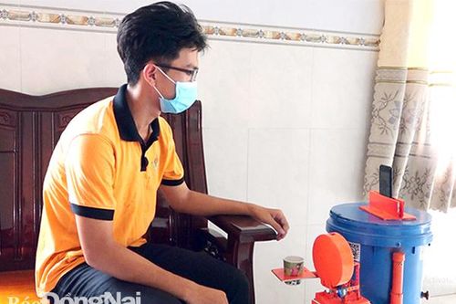 Robot hỗ trợ chăm sóc sức khỏe người bệnh
