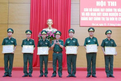 Bộ đội Biên phòng tỉnh Gia Lai: Nâng cao chất lượng giáo dục chính trị