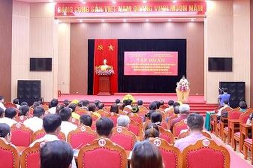 Tập huấn công tác bảo tồn, phát huy bản sắc văn hóa Mường