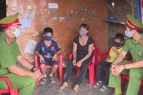 Về Vụ Bổn, nghe chuyện Công an xã hết lòng vì nhân dân