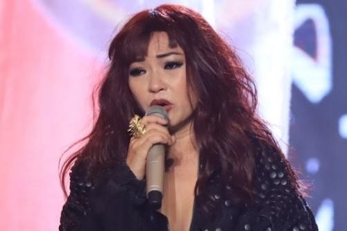 Ca sĩ Phương Thanh: 'Tôi yếu đuối, không tranh giành được trong tình cảm'