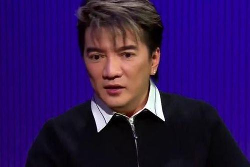 Đàm Vĩnh Hưng: 'Người yêu tôi đang sống bên Mỹ'