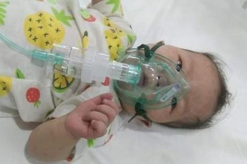 Xót xa bé 11 tháng tuổi thân hình yếu ớt cần tiền phẫu thuật tim gấp