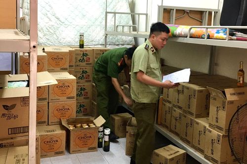 Phát hiện 1.300 chai rượu ngoại tại ký túc xá đại học