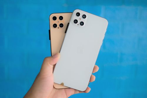 iPhone 12 chưa ra mắt, cửa hàng đã treo giá 79 triệu đồng