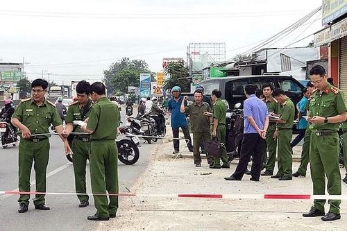 Truy bắt người đâm công an viên tử vong