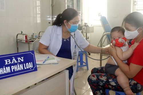 Người trạm trưởng nặng lòng với y tế cơ sở