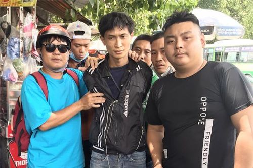 'Hiệp sĩ' tóm gã dùng clip 'nóng' tống tiền người tình