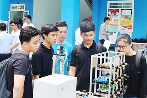 Khích lệ học sinh, sinh viên nghiên cứu khoa học