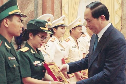 Điều chưa biết về Phó Tư lệnh trẻ nhất toàn quân