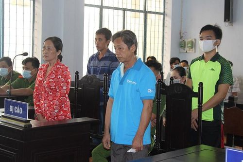 Tạt xăng vào đoàn cưỡng chế, 2 bị cáo lãnh 26 năm tù