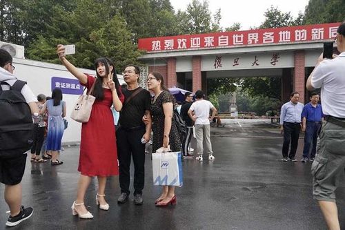Trung Quốc: Các trường ĐH cắt ngắn kỳ nghỉ lễ để ngăn Covid-19 lây lan