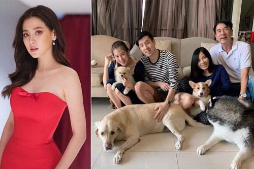 Gia đình toàn cực phẩm thế này, mỹ nhân 'Chiếc lá bay' Baifern muốn không đẹp cũng khó
