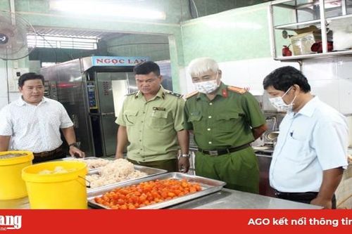Đoàn kiểm tra liên ngành tỉnh An Giang kiểm tra, hậu kiểm an toàn thực phẩm Tết Trung thu năm 2020