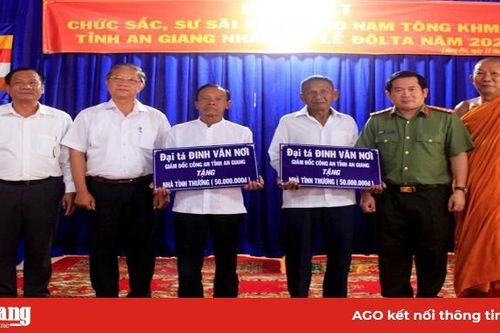 Nhiều hoạt động thiết thực của Công an tỉnh An Giang nhân dịp lễ Sene Dolta