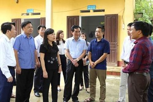Giám sát việc thực hiện chính sách đối với cán bộ, công chức, viên chức, người lao động công tác ở vùng có điều kiện đặc biệt khó khăn