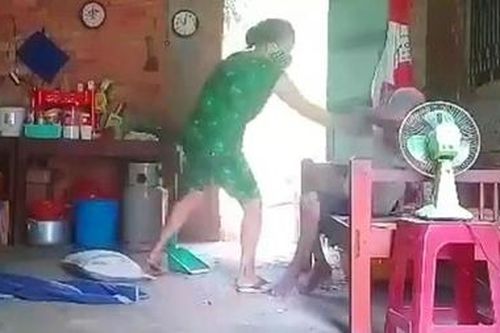 Nhức nhối nạn bạo hành người già, trẻ em