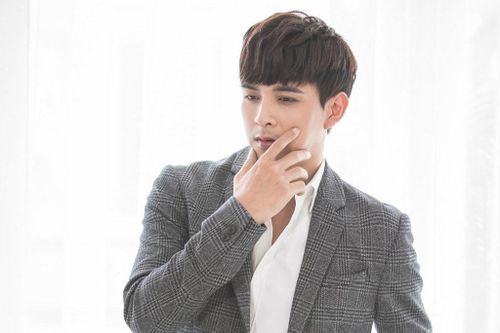 Trước tin đồn quay lại với Bảo Anh, Hồ Quang Hiếu khẳng định: 'vẫn độc thân, chỉ muốn tự do'