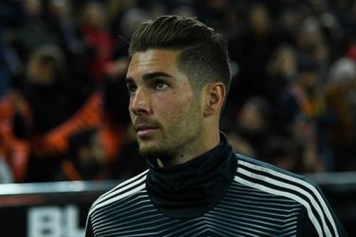 Con trai Zidane lâm cảnh thất nghiệp