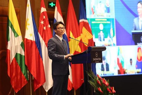 Nguồn nhân lực chất lượng cao - 'chìa khóa' nâng cao NSLĐ và tính cạnh tranh của ASEAN