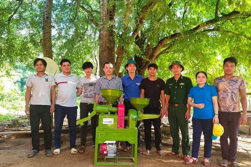 Hướng về bà con vùng cao