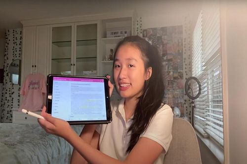 'Tiểu thư YouTuber' Jenny Huỳnh tiết lộ 1 ngày đi học ở Mỹ