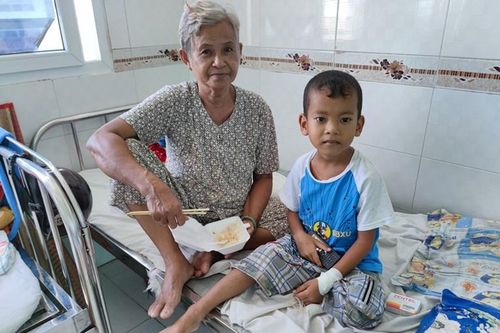 Cần Thơ: Nhiều trẻ em bị viêm màng não do kí sinh trùng từ vật nuôi