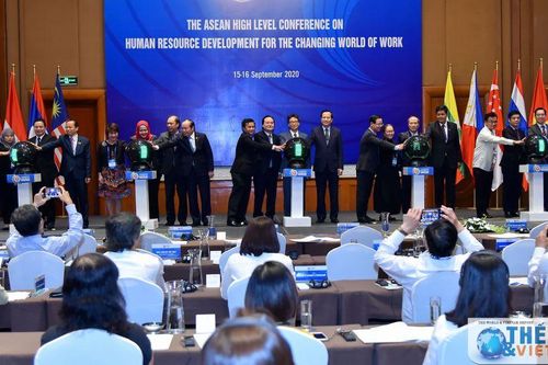 ASEAN cam kết phát triển nguồn nhân lực trong thế giới công việc đang đổi thay