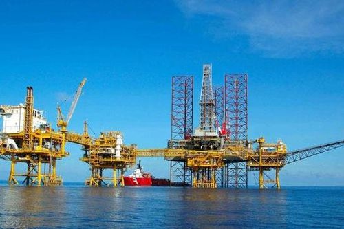 Giá xăng dầu hôm nay 16/9: Nhu cầu được cải thiện, dầu bật tăng trở lại
