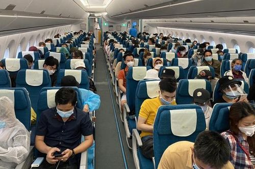 Những điều kiện bán vé máy bay cho hành khách muốn vào Việt Nam