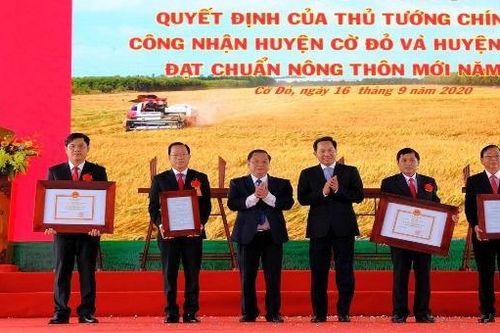 Cần Thơ là địa phương đầu tiên ở ĐBSCL hoàn thành nhiệm vụ xây dựng nông thôn mới