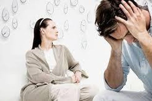 Phát hiện vợ ngoại tình, chồng còn đau hơn khi nghe cái giá của 'sự im lặng'