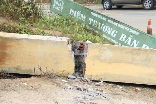 Kiểm tra trụ cổng trường học trên cả nước