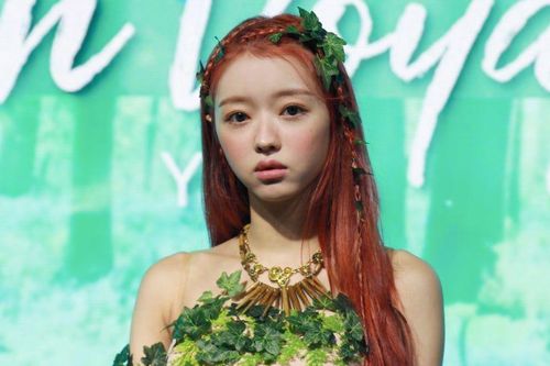 Những tâm sự của Yooa (Oh My Girl) trên sân khấu solo với album đầu tay 'Bon Voyage'