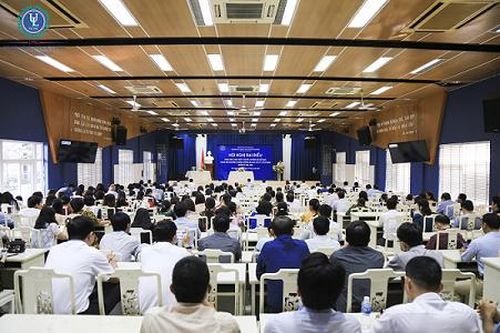 Bà Phan Thị Bình Thuận được bầu bổ sung tham gia Hội đồng trường Trường Đại học Luật TPHCM