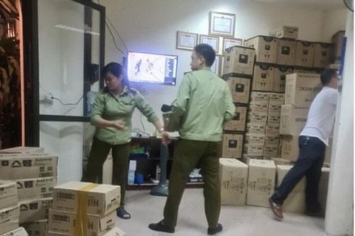 Hà Nội: Phát hiện hàng nghìn hộp sữa Hàn Quốc, thực phẩm chức năng nghi nhập lậu