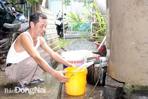 Một số khu vực, người dân vẫn 'khát' nước sạch