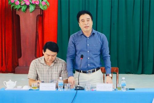 Ông Nguyễn Khắc Toàn làm việc với Đảng ủy xã Cam Phước Đông