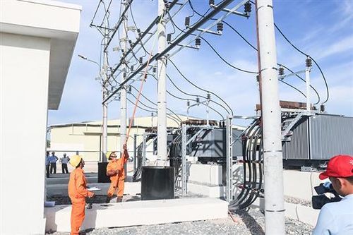 Cung ứng đủ nguồn điện, đáp ứng nhu cầu sản xuất của các cơ sở công nghiệp