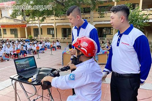 Ngày hội Thanh thiếu nhi với văn hóa giao thông