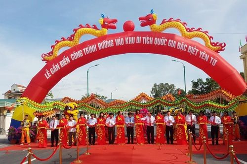 Quảng Ninh: Gắn biển công trình góp phần đưa di tích Yên Tử trở thành di sản thế giới
